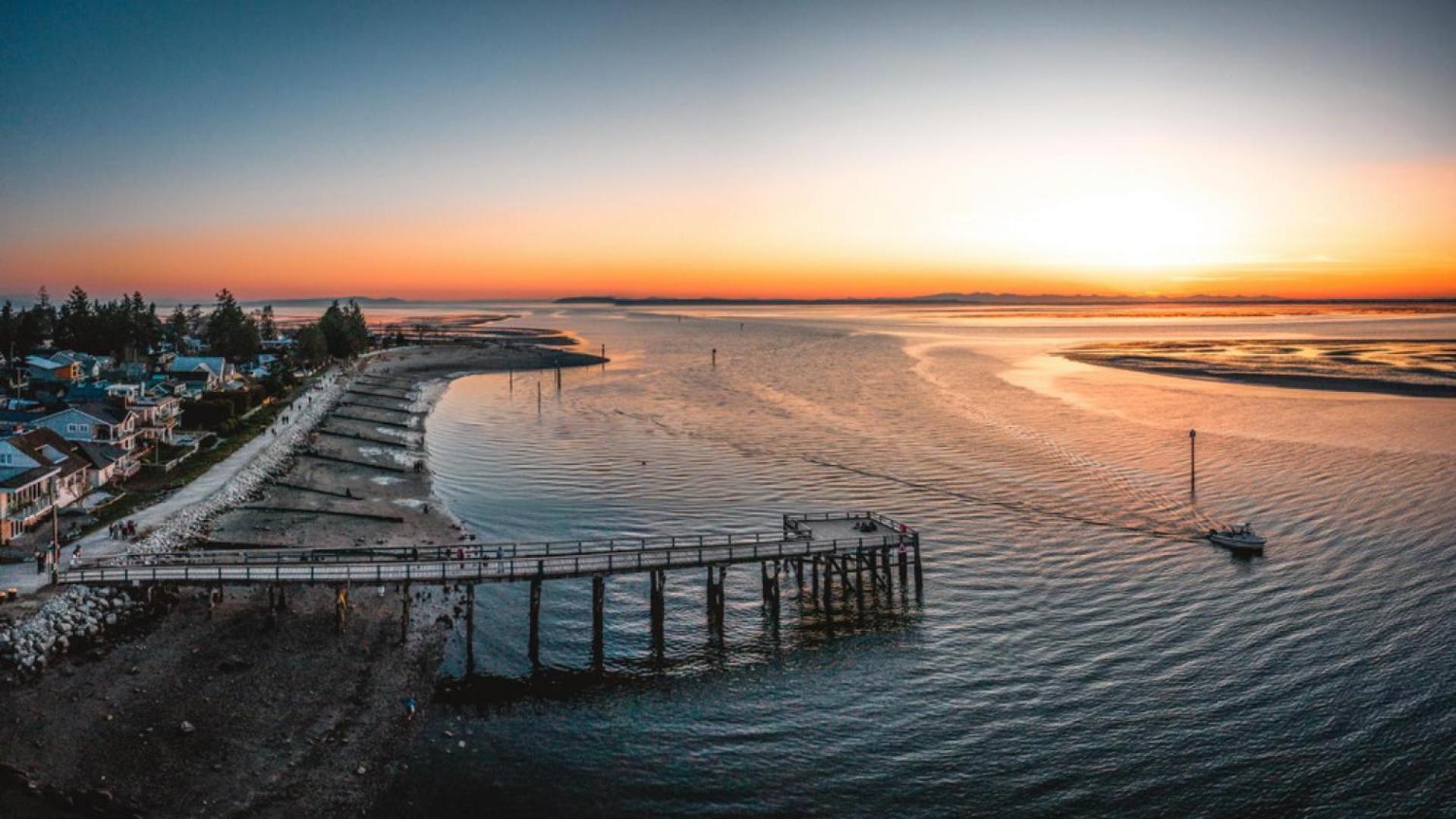 The Sunset Haven- Cozy 2Br Basement Suite Near White Rock Surrey Kültér fotó